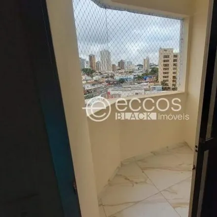 Buy this 3 bed apartment on Avenida Princesa Isabel in Tabajaras, Uberlândia - MG