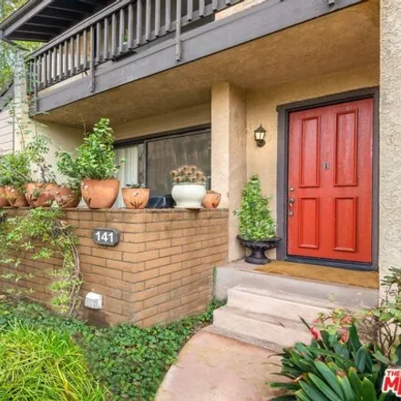 Image 2 - Alley 81307, Los Angeles, CA 91370, USA - House for sale