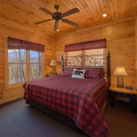 Rent this 1 bed house on Gatlinburg in TN, 37738