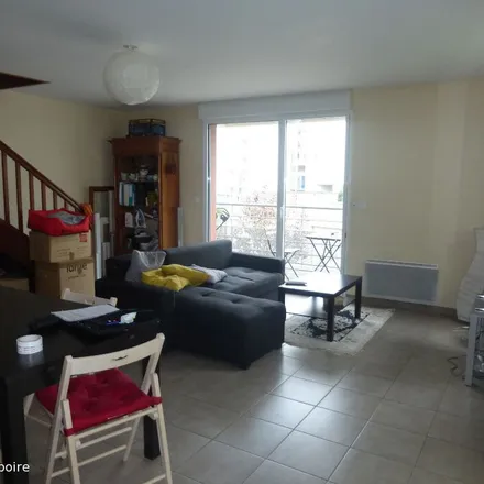 Rent this 5 bed apartment on 46 Avenue André Bonnin in 35135 Chantepie, France