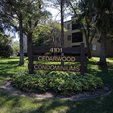 Buy this 1 bed condo on Cedarwood Condominiums in 4101 Parklawn Avenue, Edina