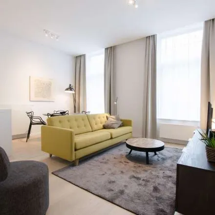 Rent this 1 bed apartment on Rue de l'Arbre Bénit - Gewijde-Boomstraat 11 in 1050 Ixelles - Elsene, Belgium