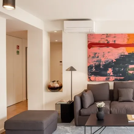 Rent this 2 bed apartment on Quiosque do Bairro in Avenida Duque de Ávila, 1000-141 Lisbon