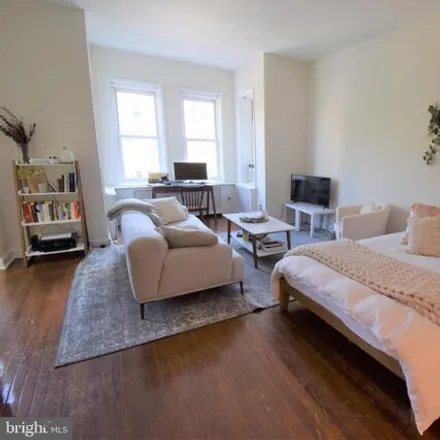 Image 4 - 2112 O Street Northwest, Washington, DC 20063, USA - Apartment for rent