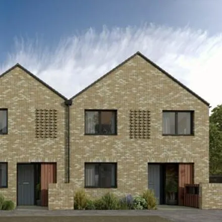 Buy this 2 bed townhouse on Purford Green in Latton Bush, CM18 6HP