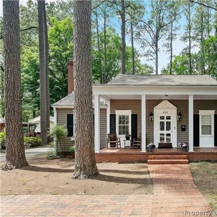 Image 1 - 215 Woodrow Street, Fayetteville, NC 28303, USA - House for sale