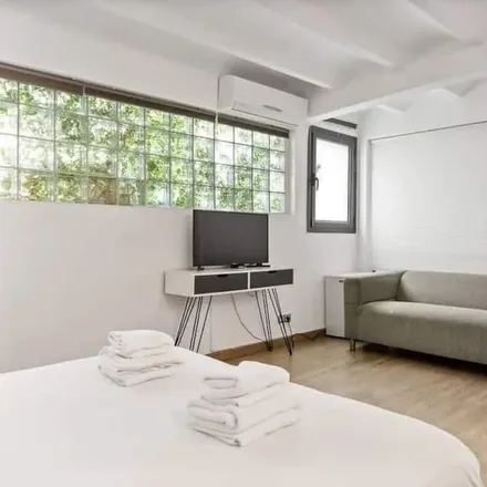 Image 2 - Barcelona, Catalonia, Spain - Apartment for rent