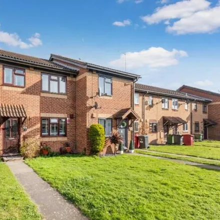 Buy this 3 bed townhouse on Gladstone Way in Slough, SL1 9AQ