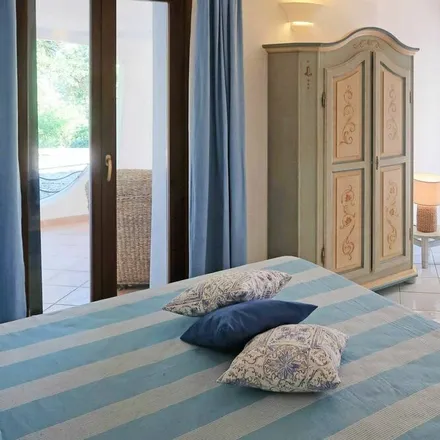 Rent this 5 bed house on 07052 Santu Diadòru/San Teodoro SS