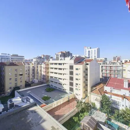 Image 6 - Avenida Defensores de Chaves 83, 1000-120 Lisbon, Portugal - Apartment for rent