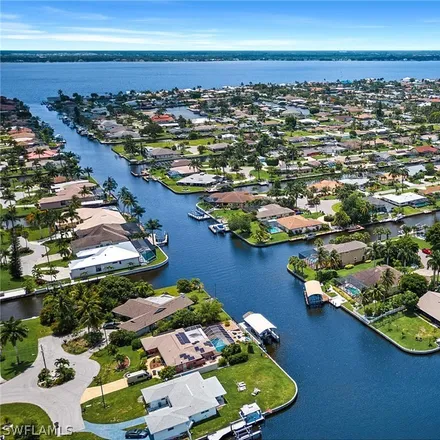 Image 1 - 3320 Southeast 17th Place, Cape Coral, FL 33904, USA - House for sale