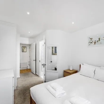 Image 5 - St Vincent Court, Roedean, BN2 5XJ, United Kingdom - Apartment for rent