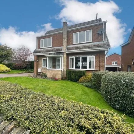 Buy this 4 bed house on Thompson Hill in Sheffield, S35 4LZ