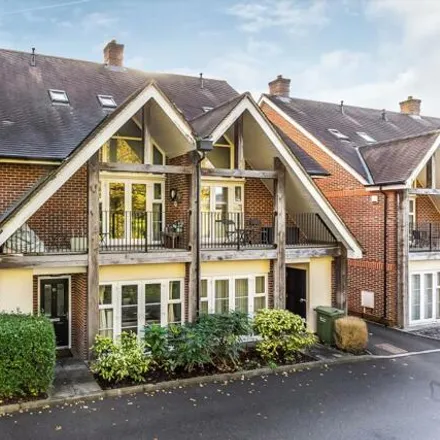 Image 1 - Uplands Road, Guildford, GU1 2RW, United Kingdom - Townhouse for sale
