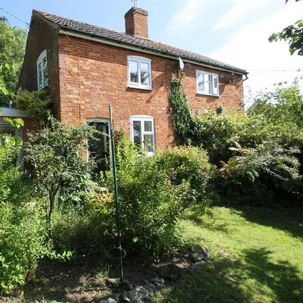 Rent this 2 bed duplex on East Lane in Ufford, IP13 6EB