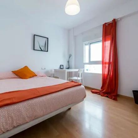 Image 6 - Carrer de Maria de Molina, 7, 46017 Valencia, Spain - Apartment for rent