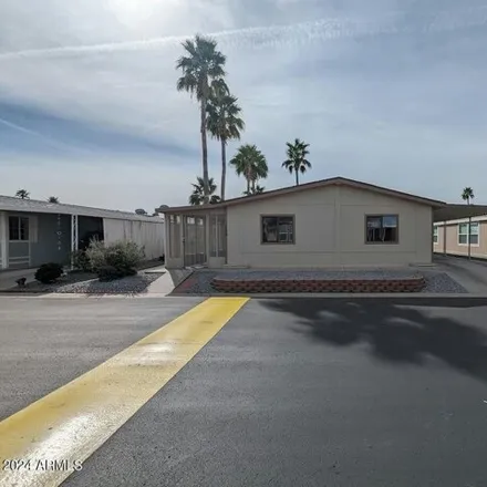 Buy this studio apartment on South Royal Palm Drive in Maricopa County, AZ 85208