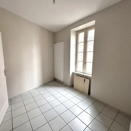 Rent this 2 bed apartment on 1 Boulevard Didier Rey in 82300 Caussade, France