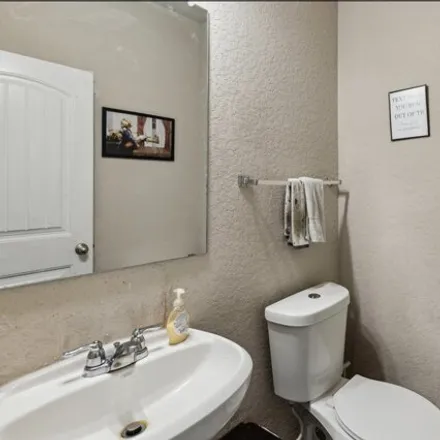 Image 7 - unnamed road, San Antonio, TX 78262, USA - House for sale