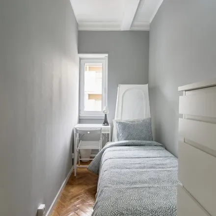 Rent this 6 bed room on Rua Aniceto do Rosário 8 in 2700-059 Amadora, Portugal