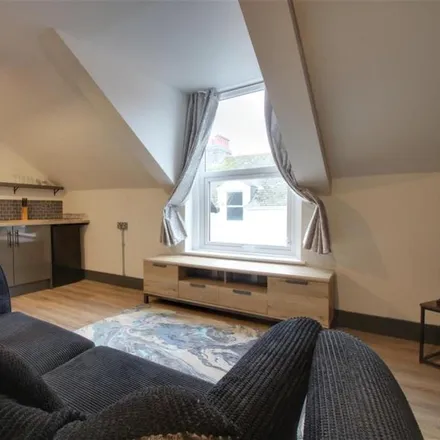 Rent this 1 bed room on 8 Wolsdon Place in Plymouth, PL1 5EN