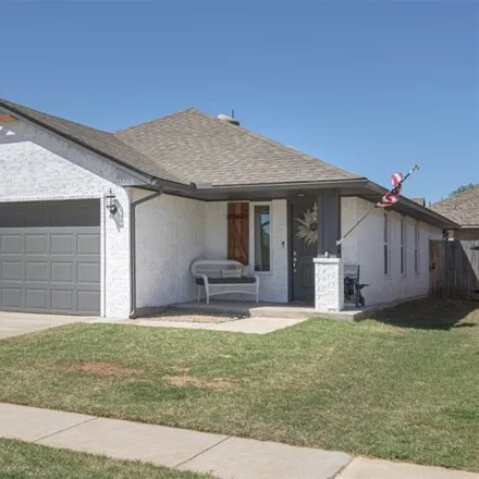 Buy this 3 bed house on North 11th Street in Yukon, OK 73099