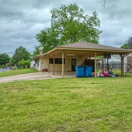 Image 3 - 271 North 34th Street, Corsicana, TX 75110, USA - House for sale