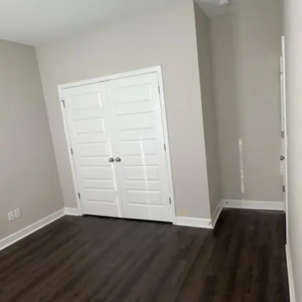 Rent this 1 bed room on Columbia