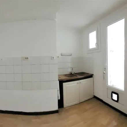 Image 3 - 35 Rue de la République, 13200 Arles, France - Apartment for rent