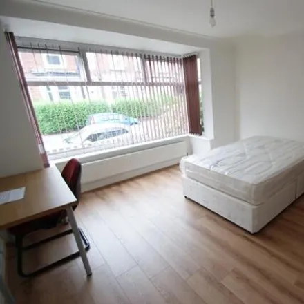 Image 3 - 201 Norwood View, Leeds, LS6 1DX, United Kingdom - Townhouse for rent