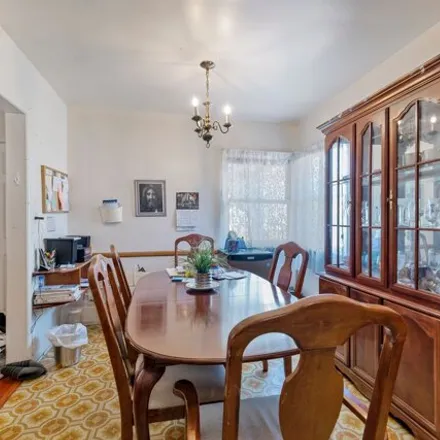Image 3 - 17462 Horace Street, Los Angeles, CA 91344, USA - House for sale
