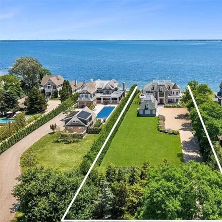 Buy this 5 bed house on 11 A Lighthouse Road in Southampton, Hampton Bays