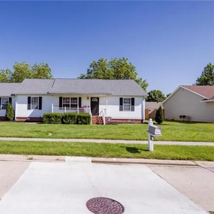 Buy this 3 bed house on 821 Plantation Boulevard in Sikeston, MO 63801