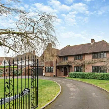 Buy this 5 bed house on Thicket Meadows in Maidenhead, SL6 4LL