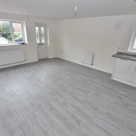 Image 3 - Clifton Street, Coseley, WV14 9EY, United Kingdom - Apartment for rent