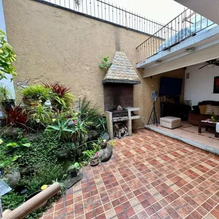 Buy this 2 bed house on Privada Zacatecas in 62260 Cuernavaca, MOR