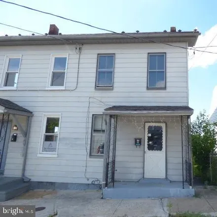 Buy this 2 bed house on 431 Carrolton Avenue in Hagerstown, MD 21740
