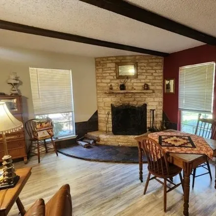 Image 3 - 22001 Moffat Drive, Briarcliff, Travis County, TX 78669, USA - House for sale