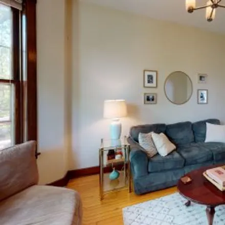Rent this 2 bed apartment on #gdn,2019 West Thomas Street in Ukrainian Village, Chicago