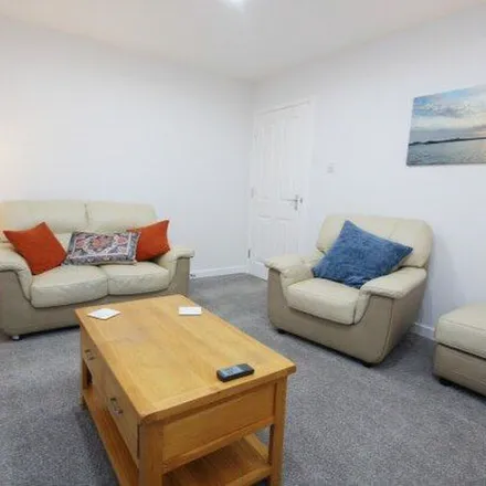 Rent this 2 bed apartment on Tullis Street in Glasgow, G40 1AF