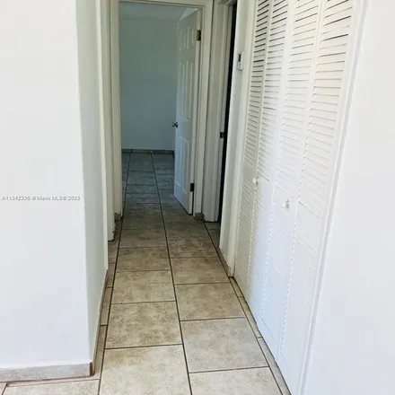 Image 7 - 1700 Curtiss Drive, Hialeah, FL 33010, USA - Apartment for rent