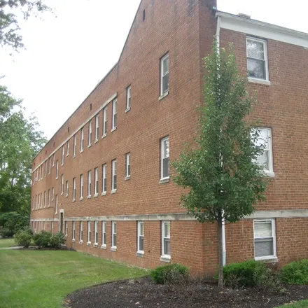 Rent this 1 bed condo on 2734 Noble Rd.