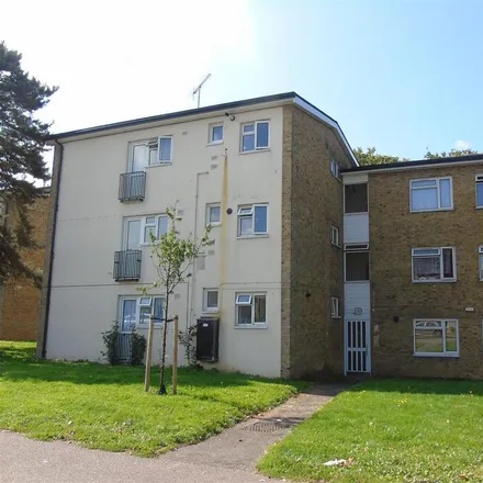Rent this 3 bed apartment on 15;19;23 Grove Mead in Hatfield, AL10 8DP