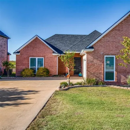 Buy this 3 bed house on 3304 Preston Club Drive in Sherman, TX 75092