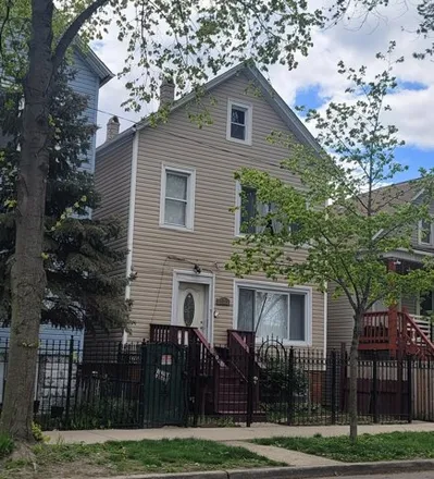 Rent this 2 bed house on 4537 South Wolcott Avenue in Chicago, IL 60609