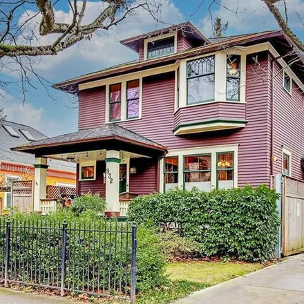 Buy this 4 bed house on 932 25th Avenue in Seattle, WA 98122