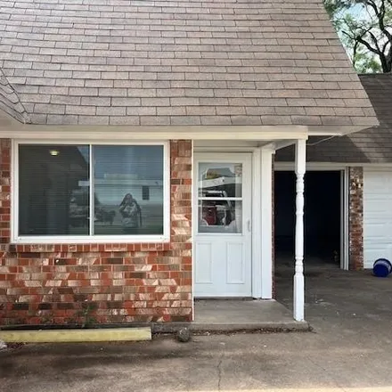 Rent this 3 bed house on 1021 Ruswood Drive in Abilene, TX 79601