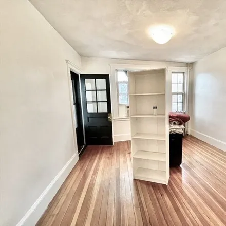 Image 4 - 120 Glenville Avenue, Boston, MA 02134, USA - Apartment for rent