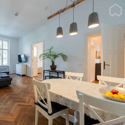 Rent this 3 bed apartment on Voslamber Praxis für Kieferorthopädie in Fechnerstraße 23, 10717 Berlin