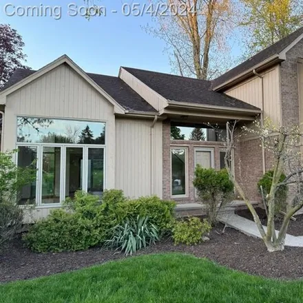 Buy this 4 bed house on Pond Bluff Drive in West Bloomfield Township, MI 48322